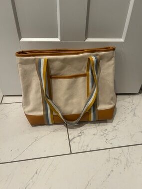 Moda lux canvas and vegan leather tote